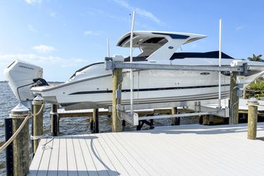 35' Sea Ray 2024 Yacht For Sale